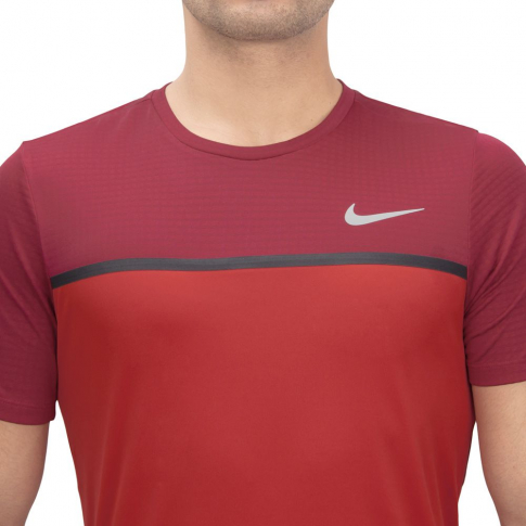 camisa vermelha nike