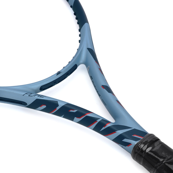 ⭐︎￼ ￼0402KRA⭐︎Babolat PURE DRIVE 2025 Raquete de Tênis Babolat Pure Drive 2025 Gen11 - ProSpin.com.br