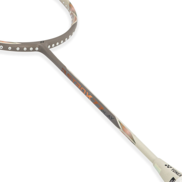 Raquete De Badminton Yonex Astrox 77 Play Bege - ProSpin.com.br