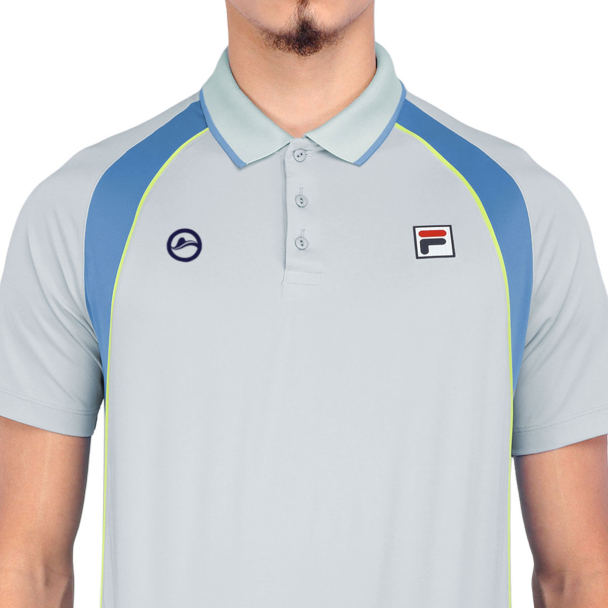 Camisa Polo Fila Backspin Short Sleeve Rio Open 25 Cinza Azul e Amarelo